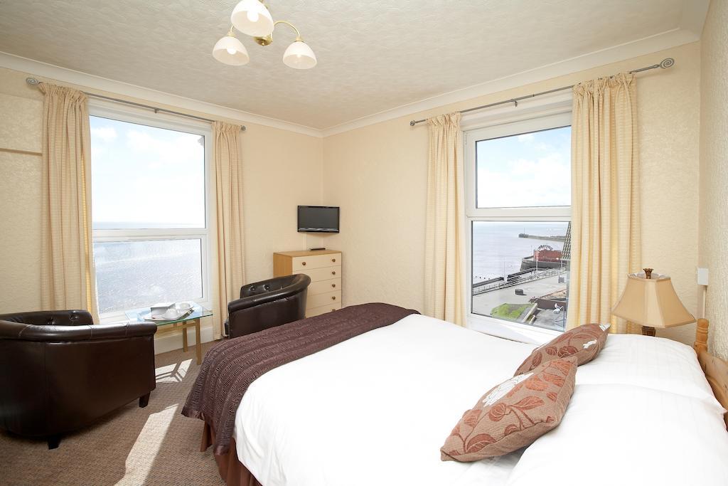 Отель The London Seafront Бринлингтон Номер фото